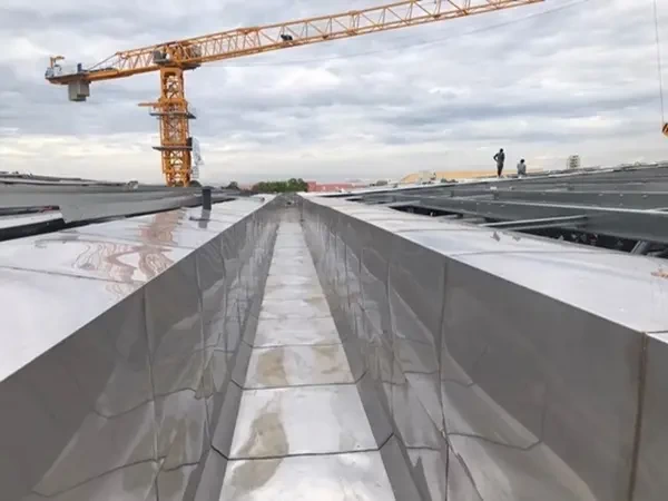 รางน้ำสแตนเลส